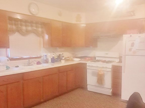 3rd image of 310 Martin Rd