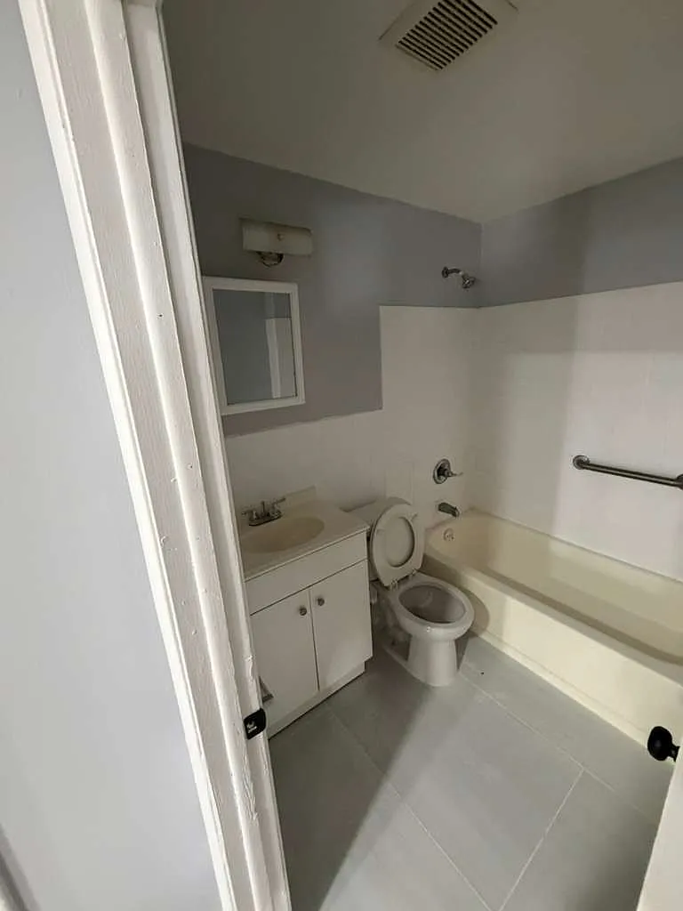 3 bed, $1,950 — Photo 3