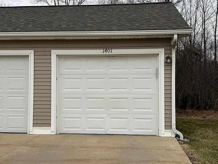 1401 Millbrook Trl — Photo 19