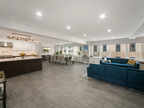 240 East 55th Street image 5 of 19