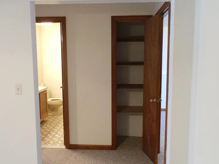 182 Chenango Ave #6 — Photo 16