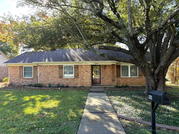 906 Boone Dr, Sherman, TX 75090