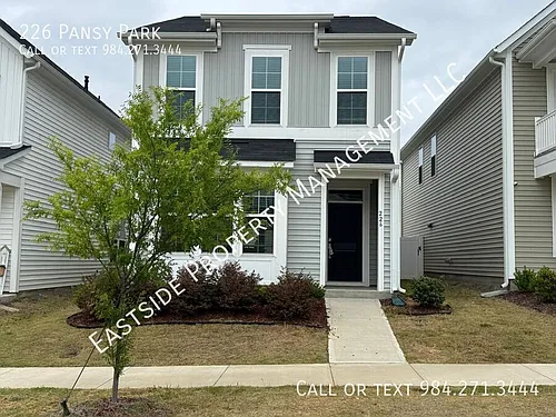 226 Pansy Park Photo 1