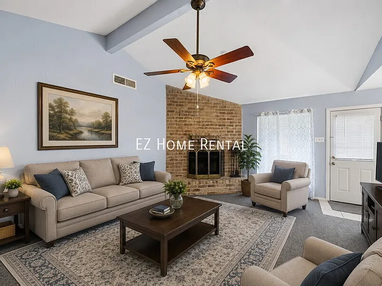 2907 W Greens Rd — Photo 4