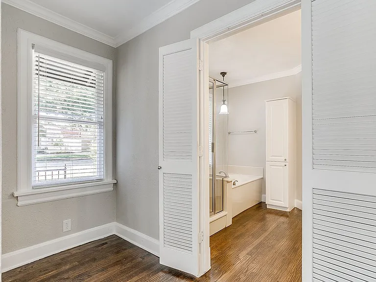 3257 Greene Ave #FULL — Photo 12