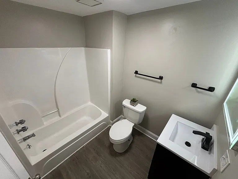 2331 Cedar St — Photo 5