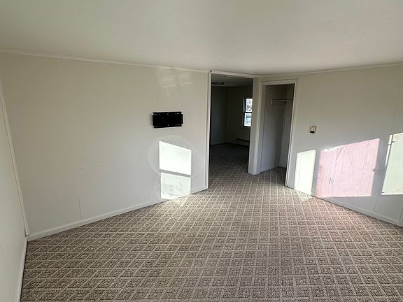 3rd image of 332-330 North St #332