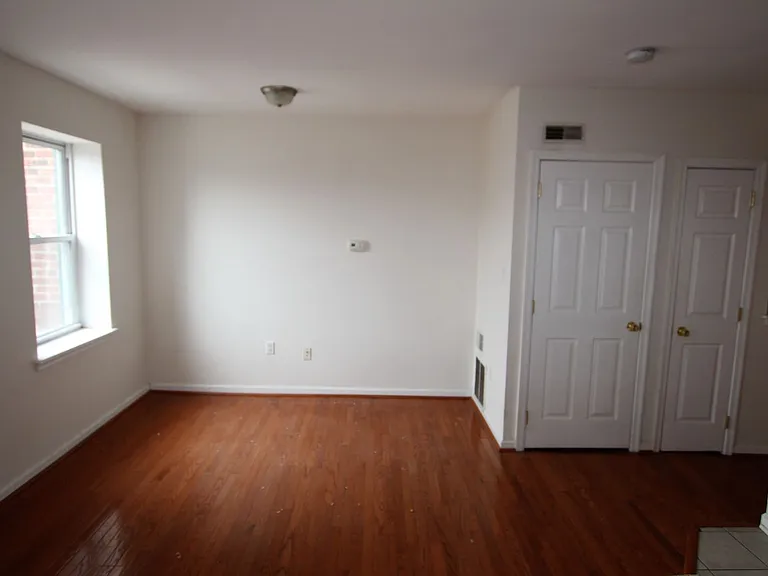 2829 W Girard Ave #3 — Photo 4