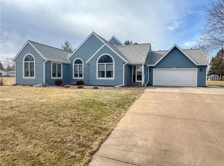 416 Royal Crest Dr, Rice Lake, WI 54868