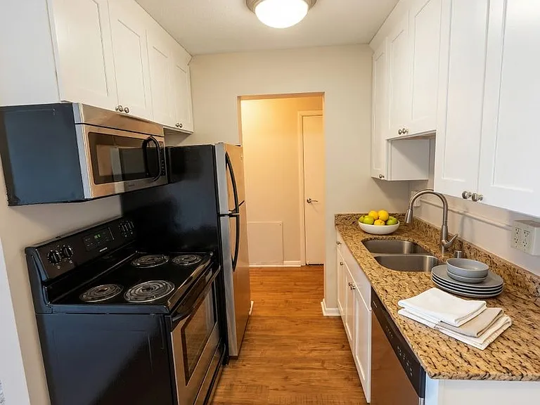 3620 West 32nd Street — Photo 20