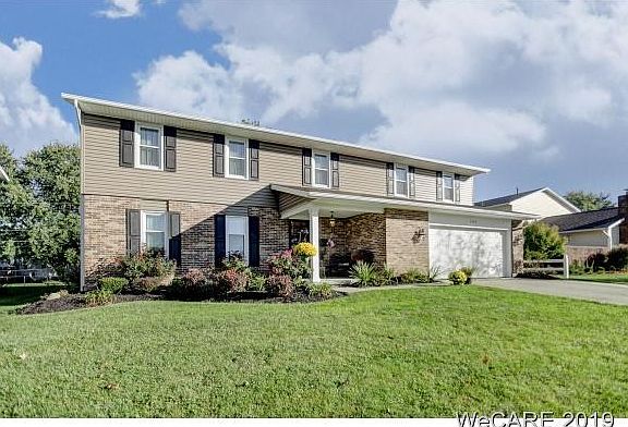 3rd image of 2942 Canterbury Dr