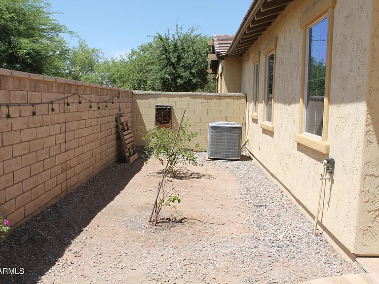 20843 W Carlton Mnr — Photo 25