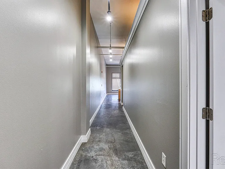 Zona Rosa Apartments — Photo 28