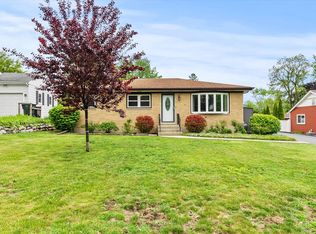 1173 Highland Rd, Mundelein, IL 60060