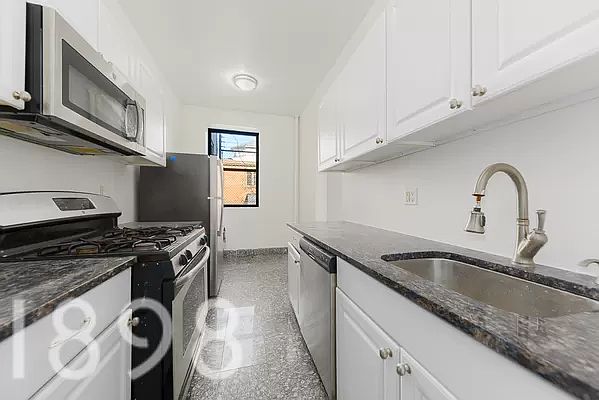 1st image of 100 Lefferts Ave APT 1K