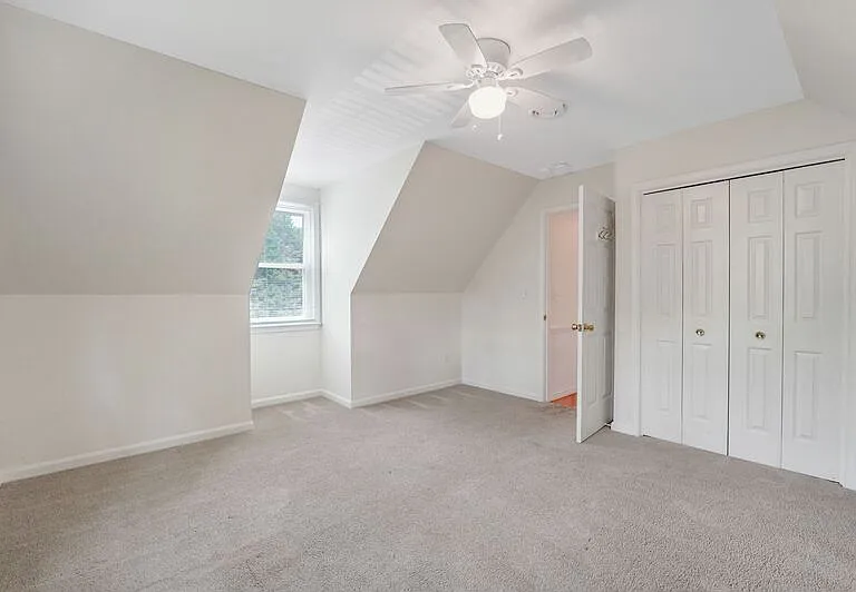 94 Cleremont Dr — Photo 36