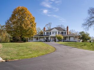 560 Four Mile Rd, Anderson Township, OH 45230