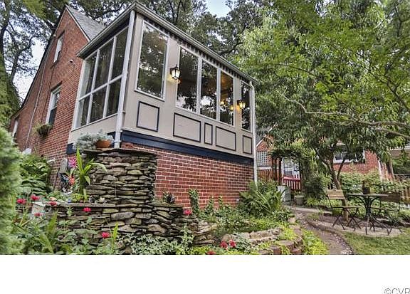 2nd image of 221 Bland St