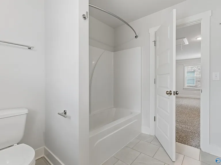 8 Desert Oak Ct — Photo 18