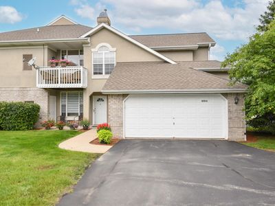 9279 West Elm COURT #B, Franklin, WI, 53132