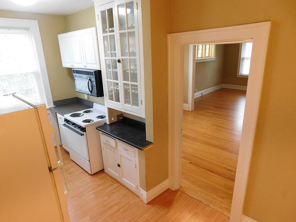 1st image of 5032 Murdoch Ave