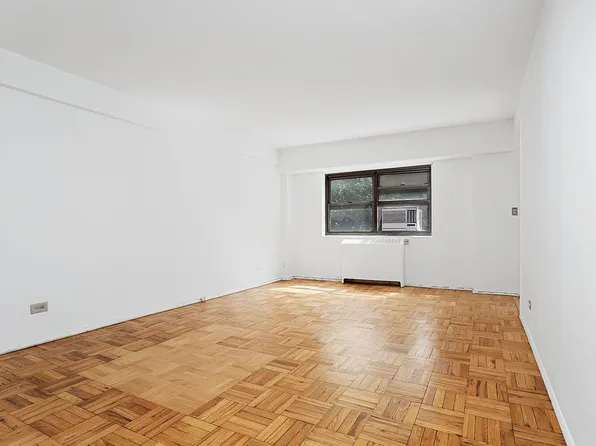 225 Adams St APT 3A, Brooklyn, NY 11201