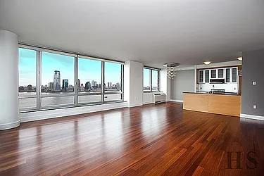 Rented by R New York