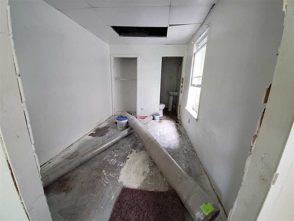4th image of 425 S Westmoreland Ave