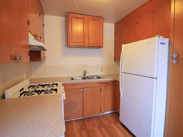 2835 Polk Ave — Photo 10