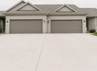 6312 Quail Ridge Dr SW, Cedar Rapids, IA 52404