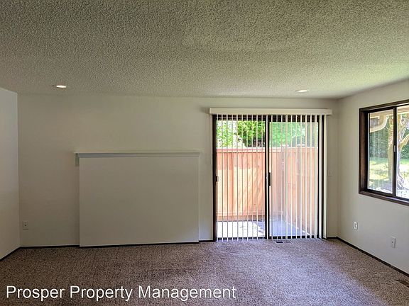 4th image of 9517 147th Street Ct E