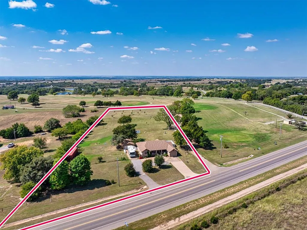 11315 State Highway 76, Lindsay OK - Owner Finance Home