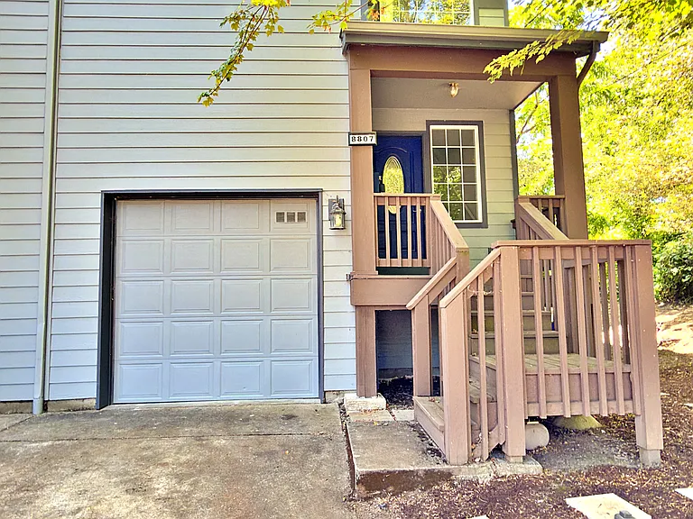 8807 N Tyndall Ave — Photo 2