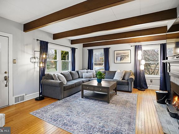 5th image of 330 Fairhill Rd