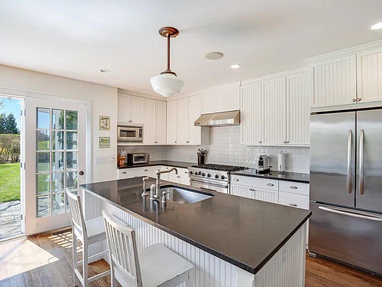 162 Sayres Path — Photo 10
