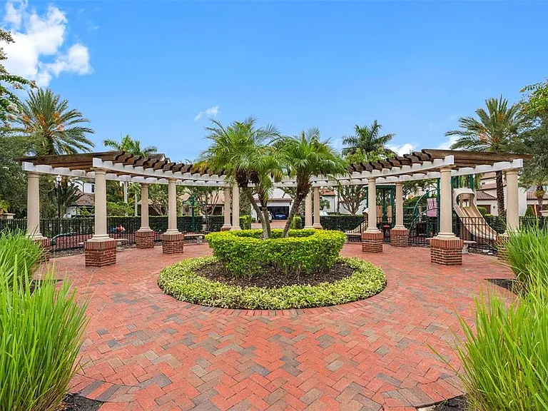 6022 Beacon Shores St — Photo 44