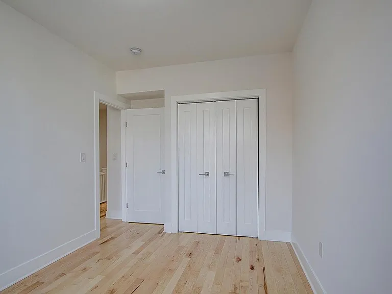 716 Kenyon St NW — Photo 21
