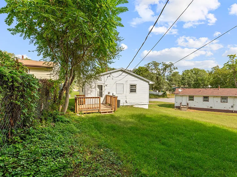 4655 Curtis Ave — Photo 26