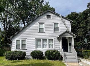 202 Dunmoreland St, Springfield, MA 01109