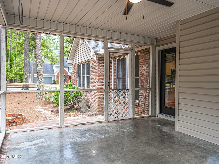 104 Juniper Creek Blvd — Photo 40