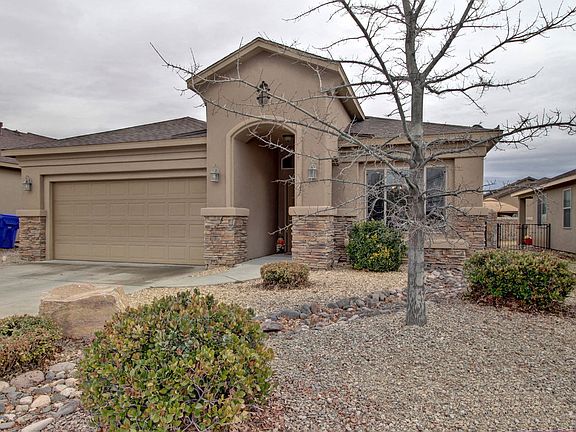 3rd image of 7564 Vista De Oeste Pl