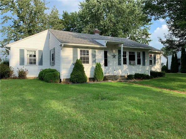 81 Eastview Dr, Fort Loramie, OH 45845