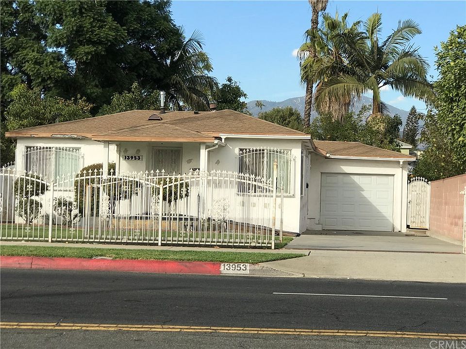 1st image of 13953 Los Angeles St