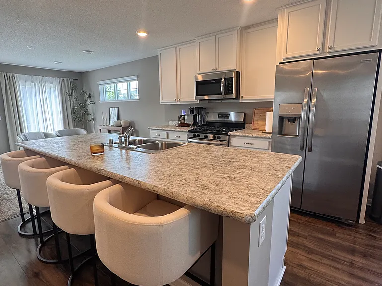 7561 Woods Edge Blvd — Photo 11