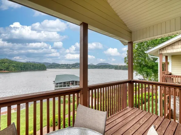 1409 Lakeside Rd, Hiawassee, GA 30546