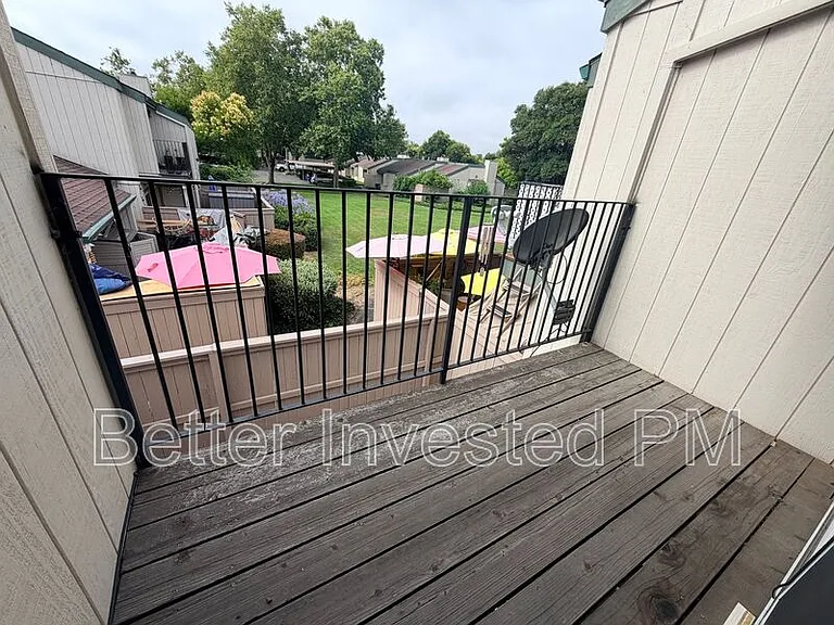 1706 Glenbrook Dr #B — Photo 7