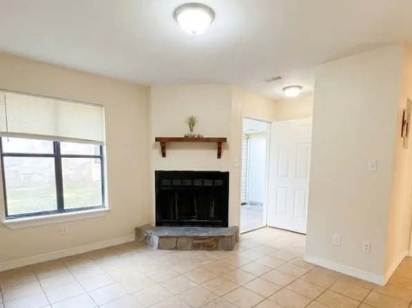 6386 W Fairfield Dr APT C, Pensacola, FL 32506