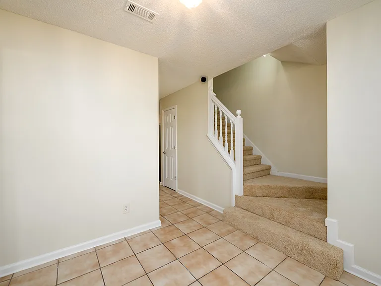 4827 Snap Creek Ln — Photo 5