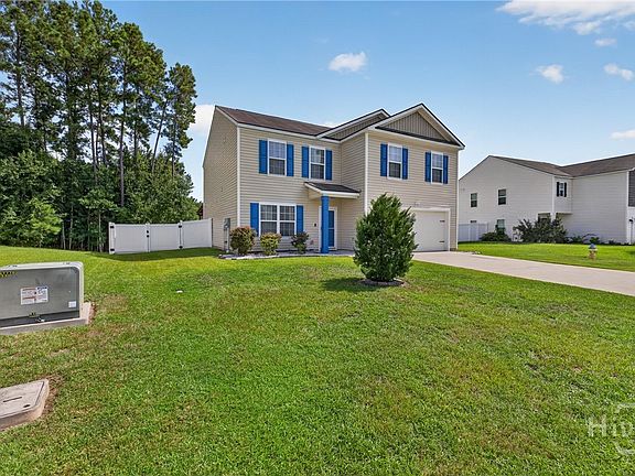 3rd image of 225 Bellflower Circle