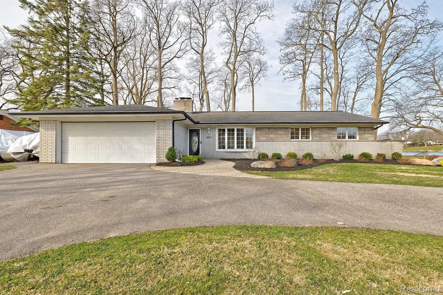 3841 Dill Dr photo 1